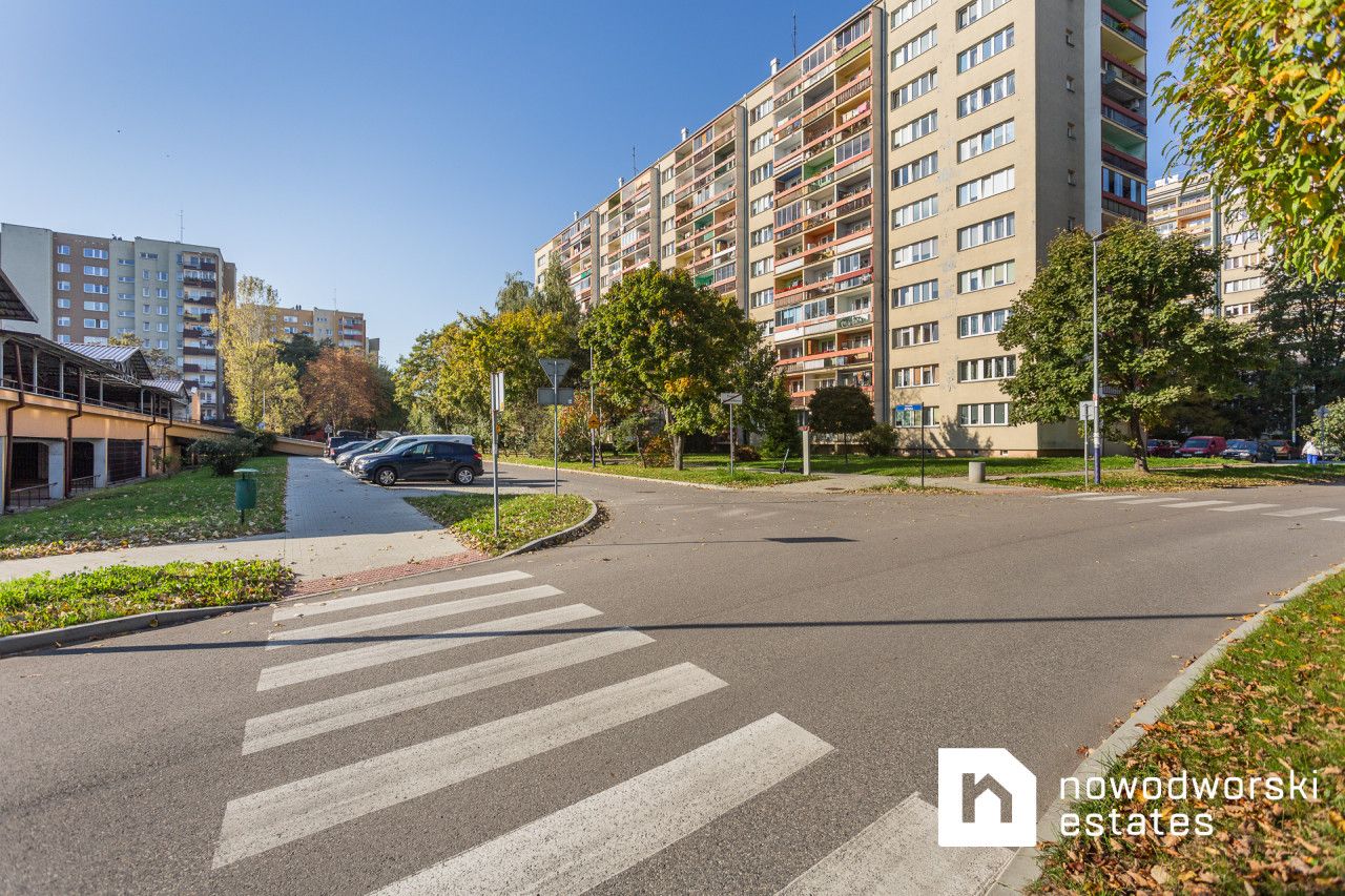 Jasne mieszkanie 2-pokojowe 42m2 (Osiedle Kościuszkowskie/Bieńczyce) - Mieszkanie - Sprzedaż - Kraków, Nowa Huta / Bieńczyce