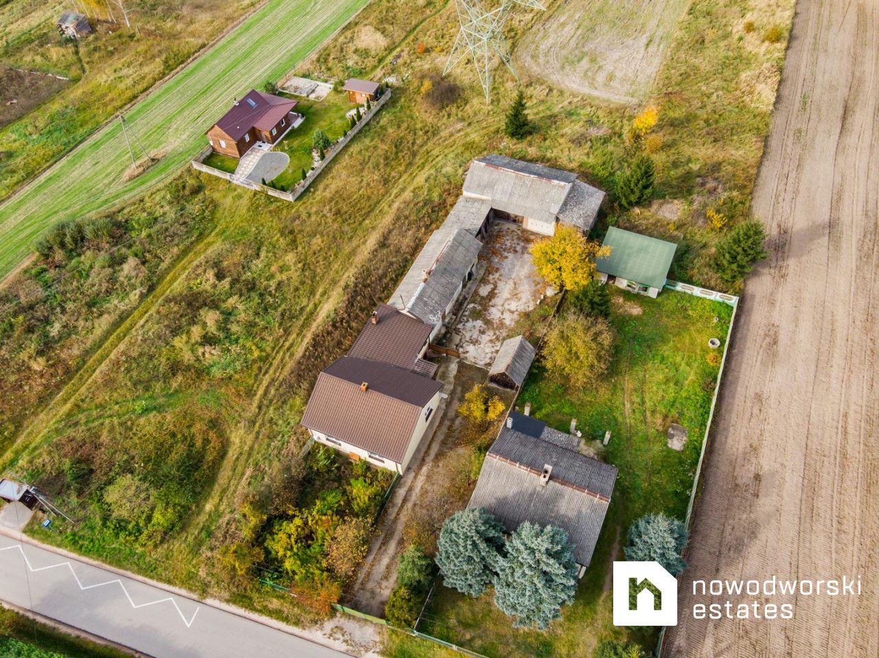 Dom z dużą działką + gospodarstwo - Dom - Sprzedaż - Radomski, Kowala / Dąbrówka Zabłotnia