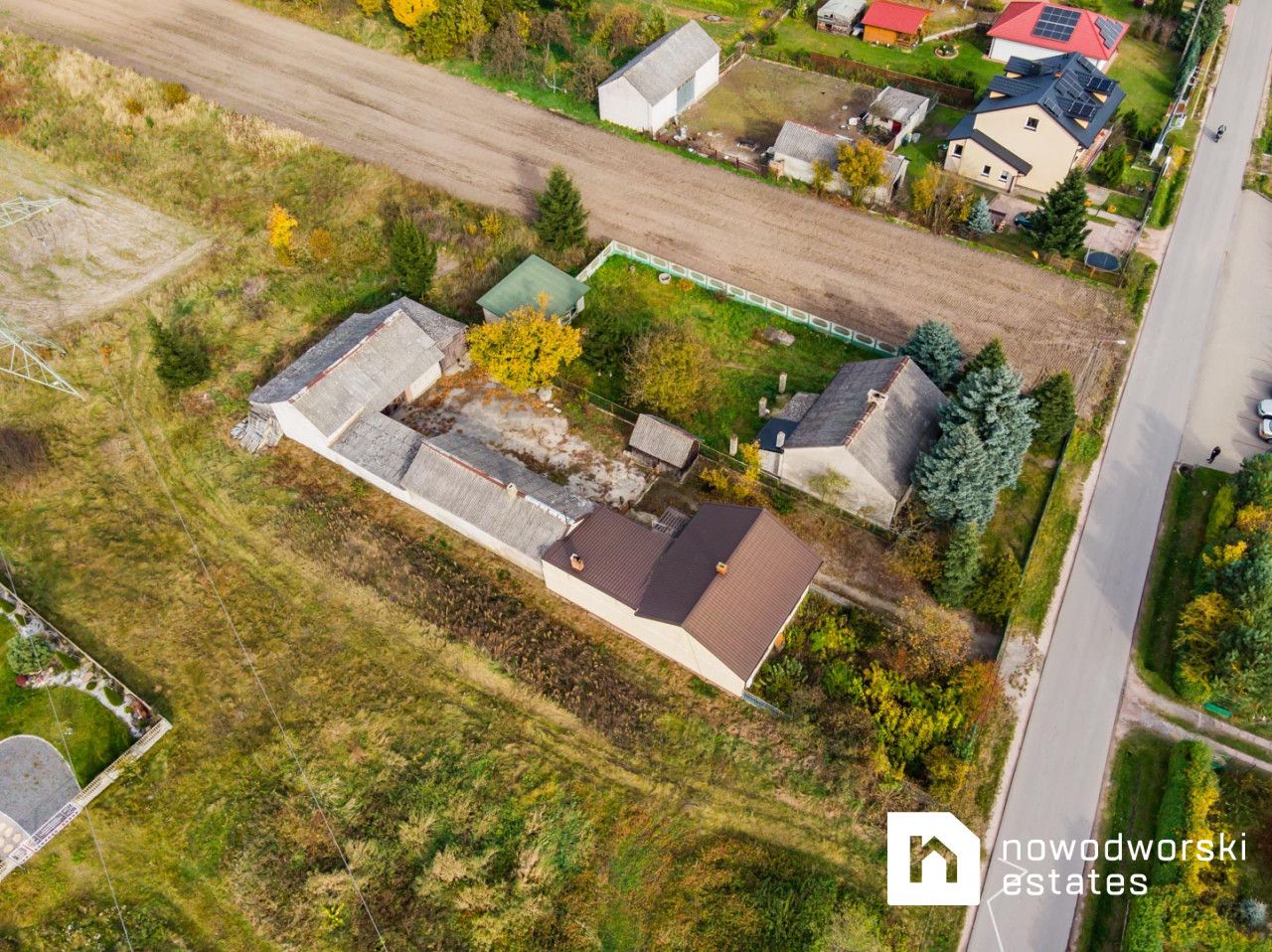 Dom z dużą działką + gospodarstwo - Dom - Sprzedaż - Radomski, Kowala / Dąbrówka Zabłotnia