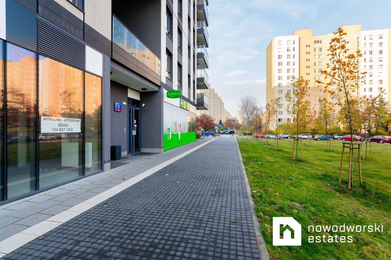 LOCATION 93m PRAGA POŁUDNIE AURA SKY - Commercial premises - Rent - Warszawa, Praga-Południe