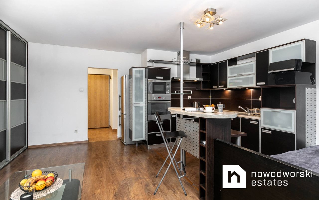 Duża kawalerka na parterze z komfortowym tarasem - Bobrzyńskiego | Dębniki - Mieszkanie - Sprzedaż - Kraków, Podgórze / Dębniki