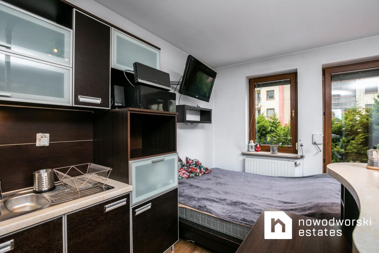 Duża kawalerka na parterze z komfortowym tarasem - Bobrzyńskiego | Dębniki - Mieszkanie - Sprzedaż - Kraków, Podgórze / Dębniki