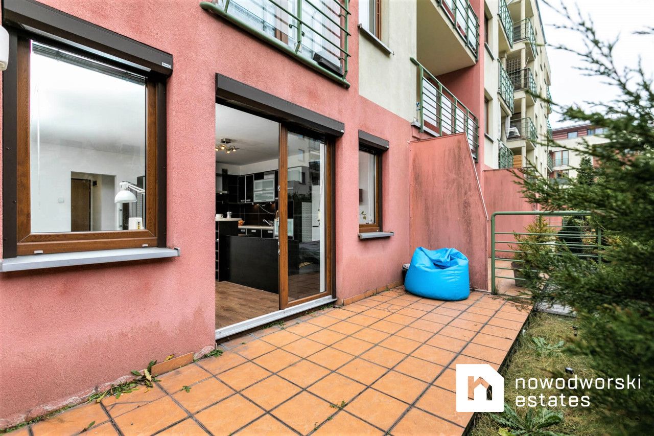 Duża kawalerka na parterze z komfortowym tarasem - Bobrzyńskiego | Dębniki - Mieszkanie - Sprzedaż - Kraków, Podgórze / Dębniki