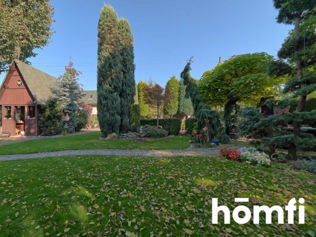 Niesamowity dom z wyjątkowym ogrodem na przedmieściach - Dom - Sprzedaż - Radom, Firlej