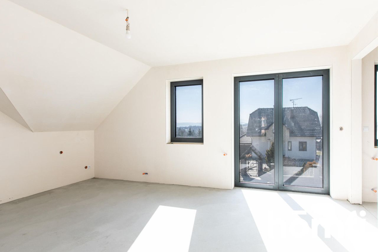 Nowoczesny wolnostojący dom, 10 arów działki, podwyższony standard deweloperski | Łapanów k. Gdowa - Dom - Sprzedaż - Bocheński, Łapanów