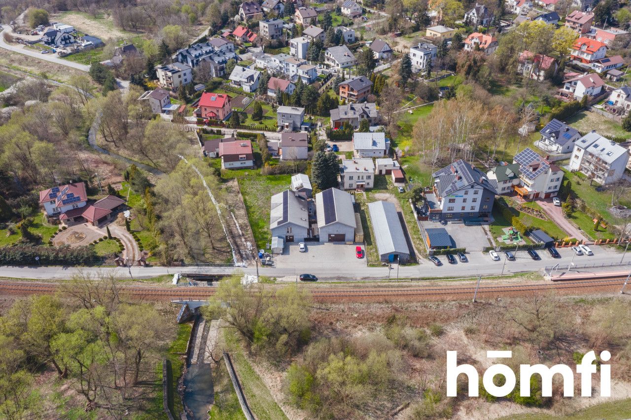 Na sprzedaż 2 hale magazynowe, Prokocim, 575 m2, działka 22,3 ary - Lokal użytkowy - Sprzedaż - Kraków, Podgórze / Bieżanów-Prokocim