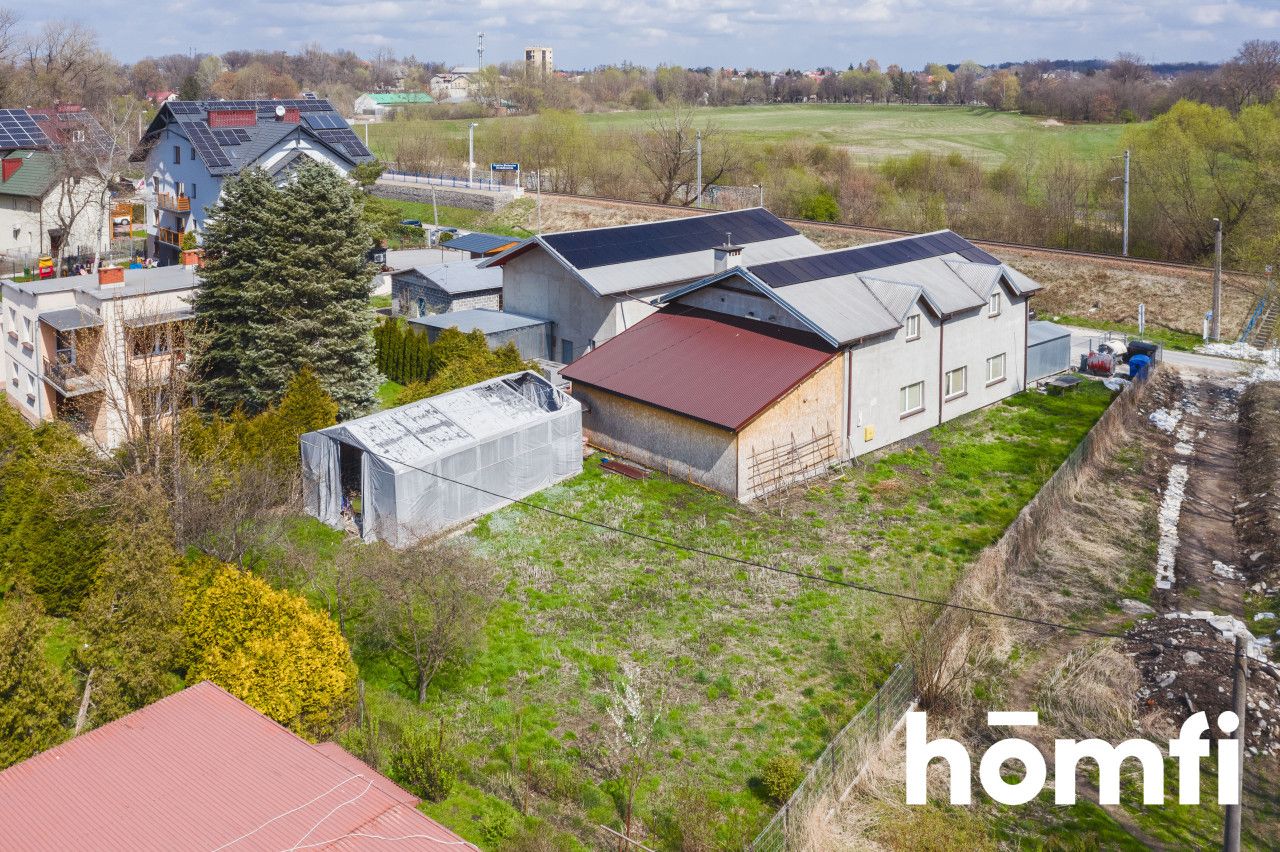 Na sprzedaż 2 hale magazynowe, Prokocim, 575 m2, działka 22,3 ary - Lokal użytkowy - Sprzedaż - Kraków, Podgórze / Bieżanów-Prokocim