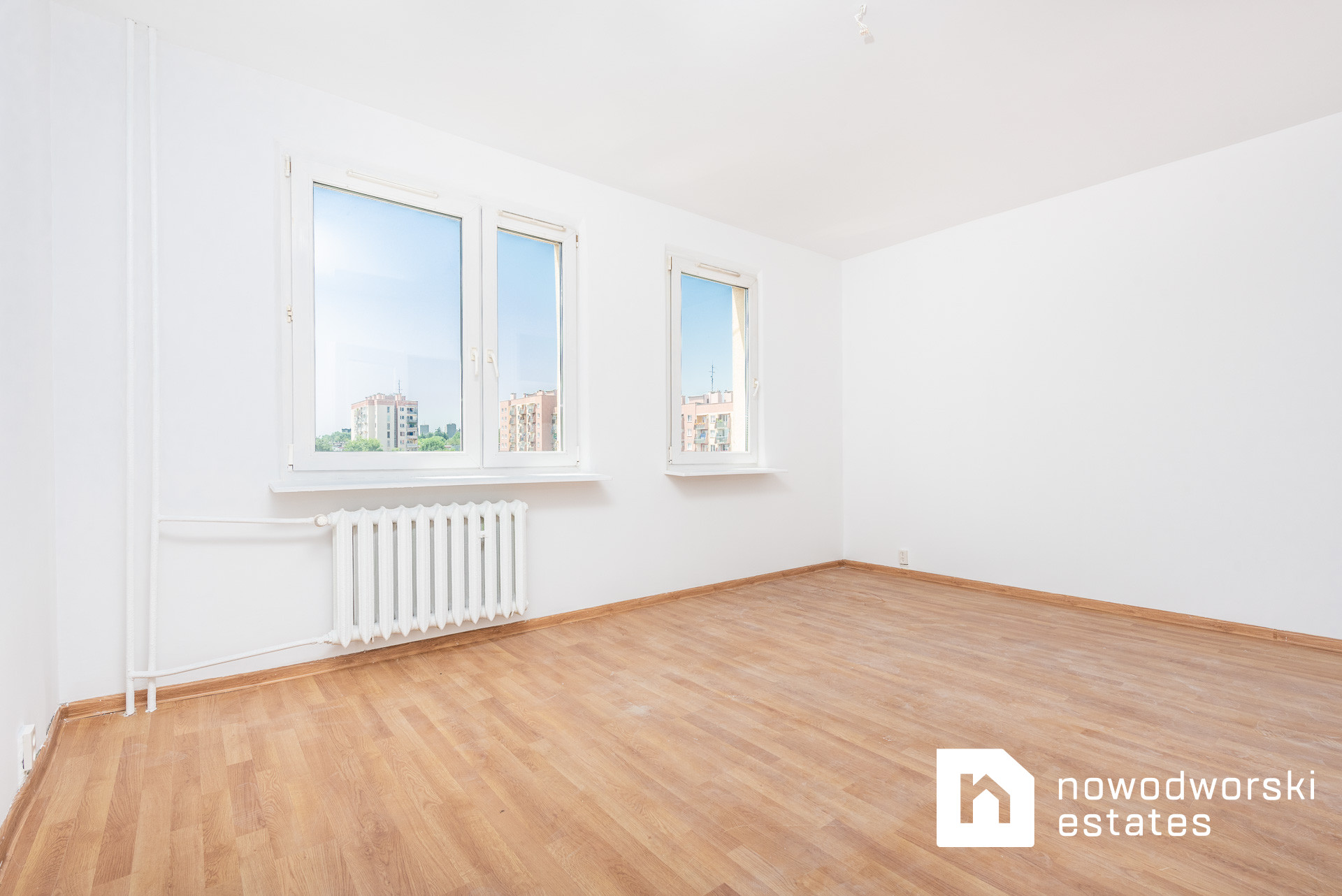 Studio do remontu | Opcja osobnej sypialni | Os. Kombatantów - Mieszkanie - Sprzedaż - Kraków, Nowa Huta / Mistrzejowice