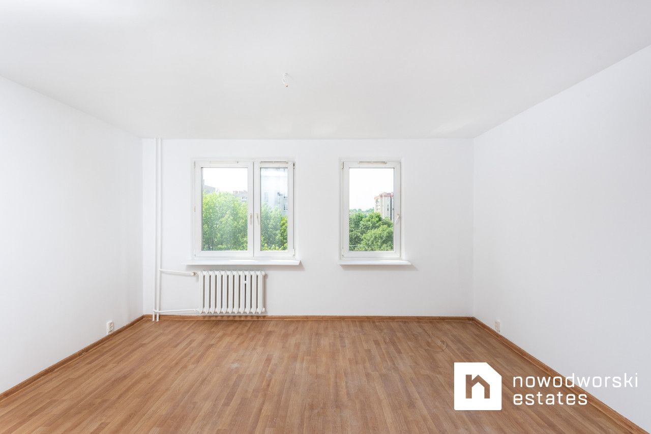 Studio do remontu | Opcja osobnej sypialni | Os. Kombatantów - Mieszkanie - Sprzedaż - Kraków, Nowa Huta / Mistrzejowice