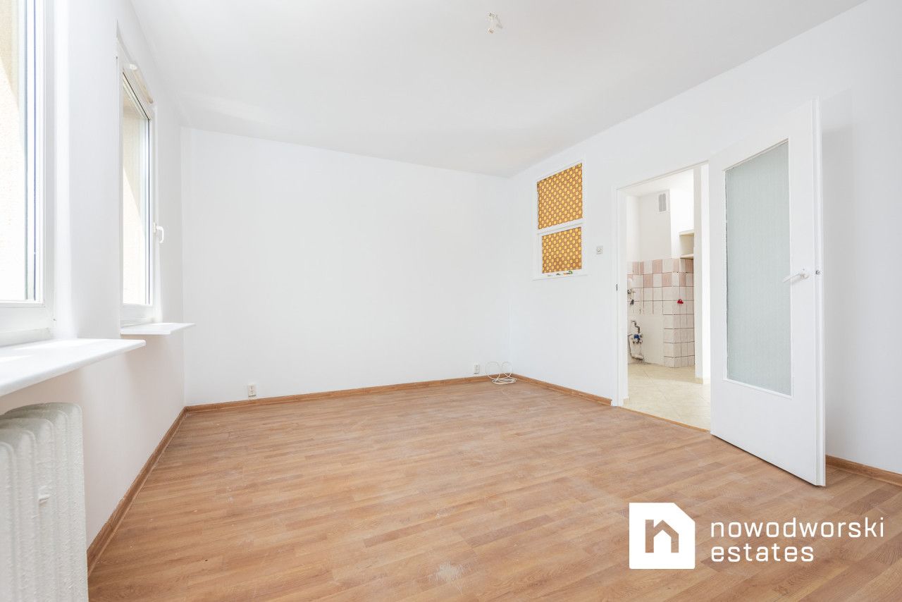 Studio do remontu | Opcja osobnej sypialni | Os. Kombatantów - Mieszkanie - Sprzedaż - Kraków, Nowa Huta / Mistrzejowice