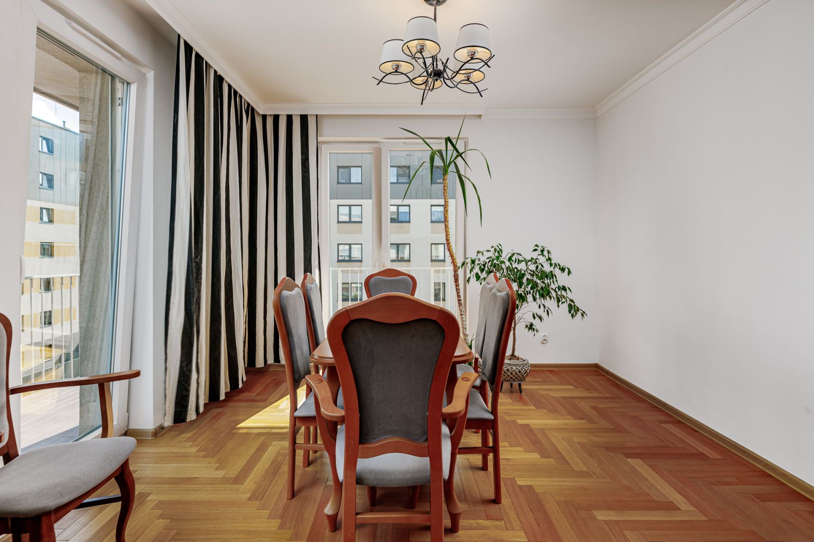A large scheduled apartment of Promenady Wrocławskie - Квартира - Оренда - Wrocław, Psie Pole / Kleczków