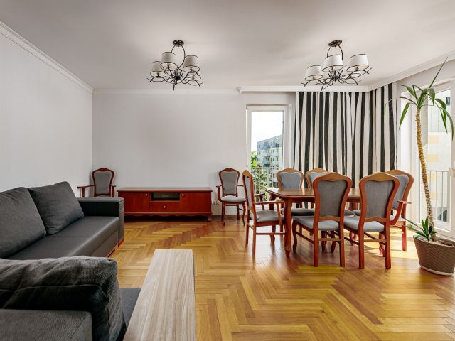 A large scheduled apartment of Promenady Wrocławskie - Квартира - Оренда - Wrocław, Psie Pole / Kleczków