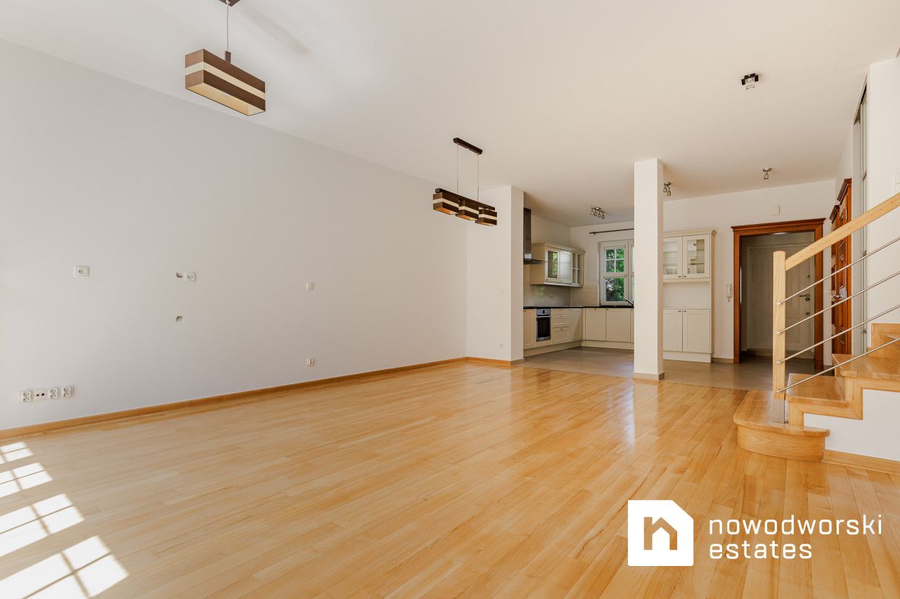 Segment z dużym ogródkiem - Dom - Wynajem - Piaseczyński, Piaseczno / Józefosław