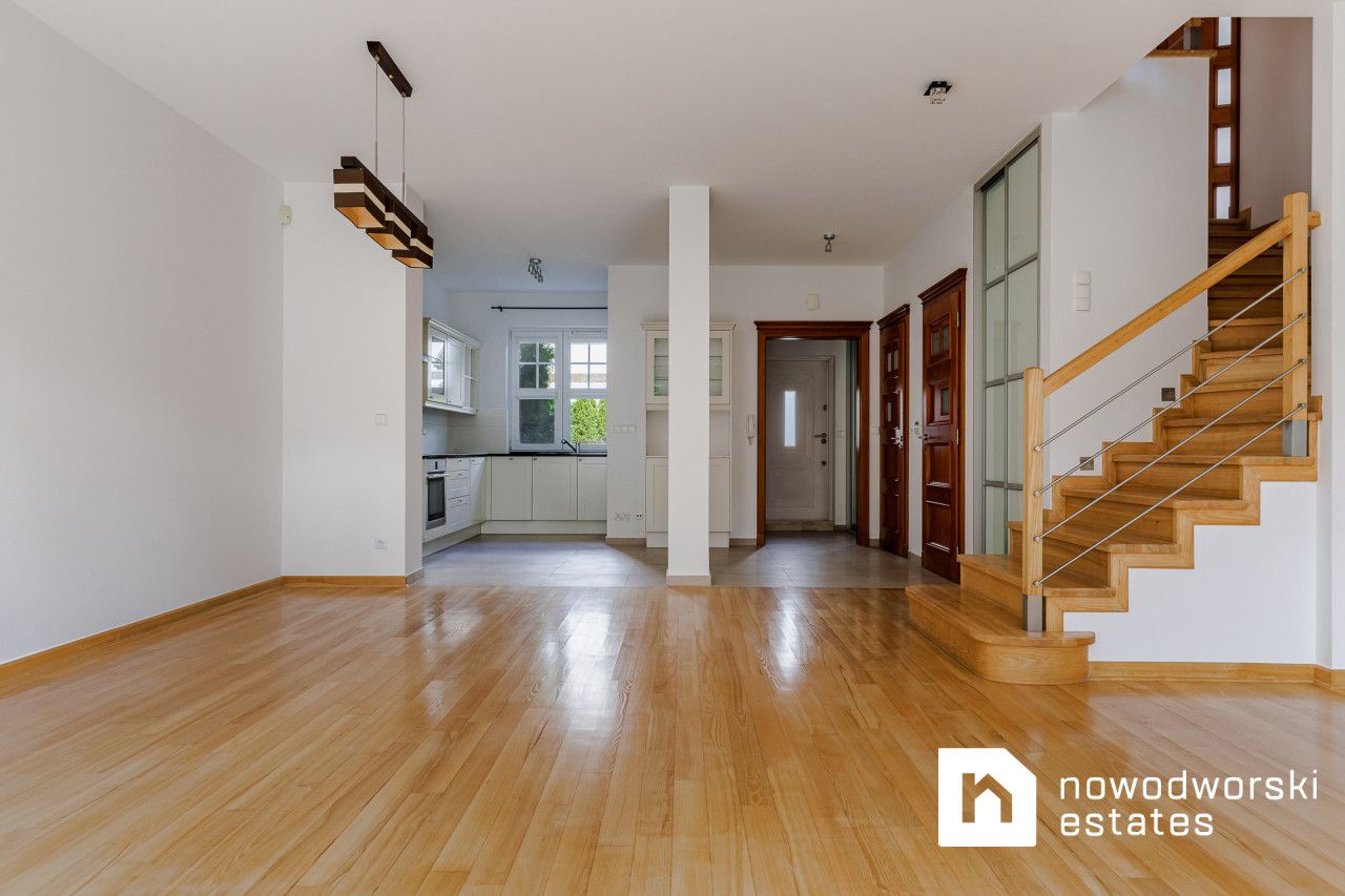 Segment z dużym ogródkiem - Dom - Wynajem - Piaseczyński, Piaseczno / Józefosław