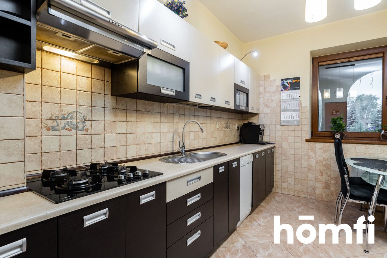 A spacious detached house in the Żabia Wola commune - House - Sale - Grodziski, Żabia Wola / Józefina