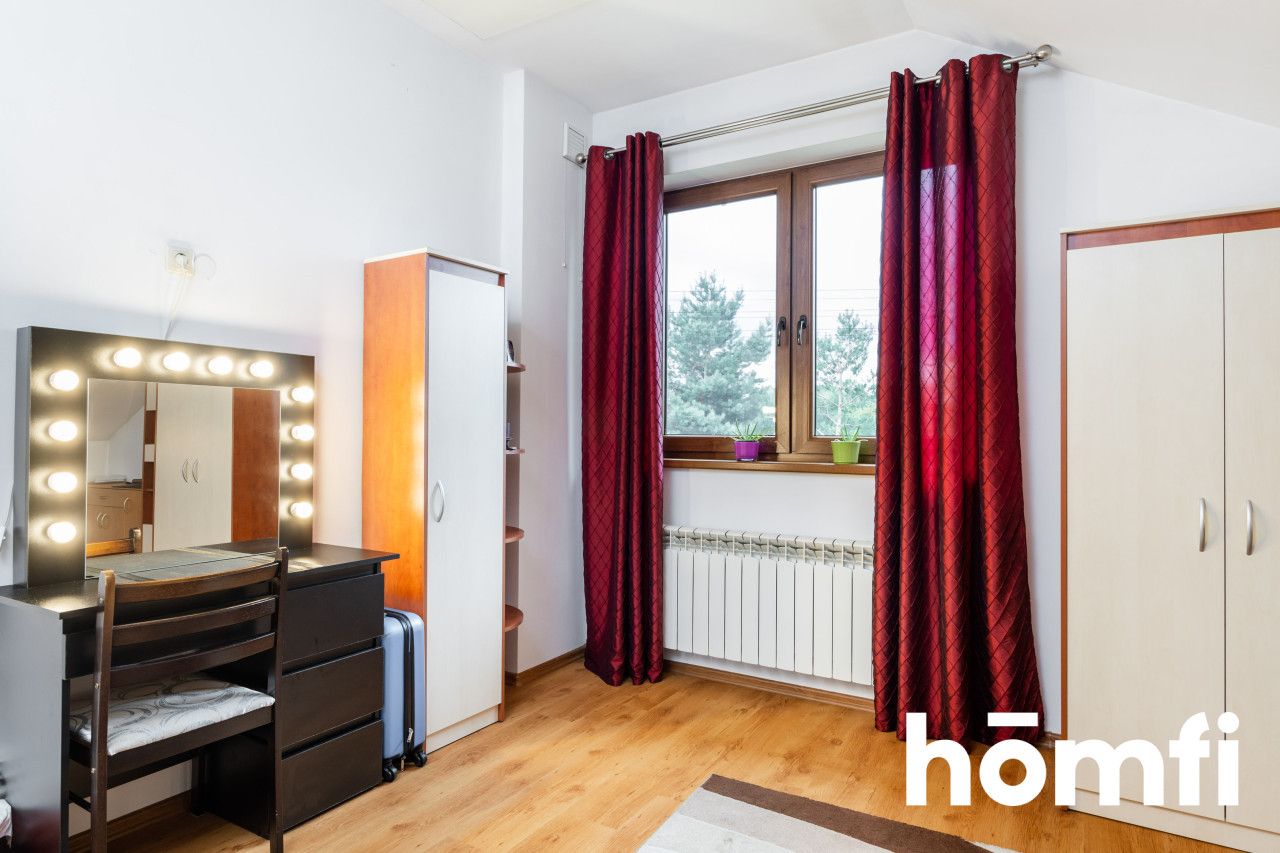 A spacious detached house in the Żabia Wola commune - House - Sale - Grodziski, Żabia Wola / Józefina