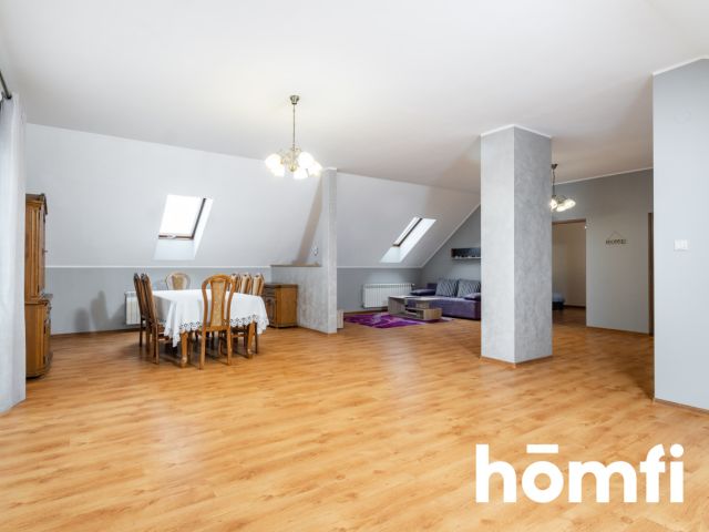 A spacious detached house in the Żabia Wola commune - Дім - Продаж - Grodziski, Żabia Wola / Józefina