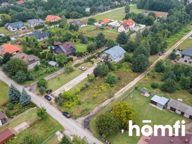 A spacious detached house in the Żabia Wola commune - Дім - Продаж - Grodziski, Żabia Wola / Józefina