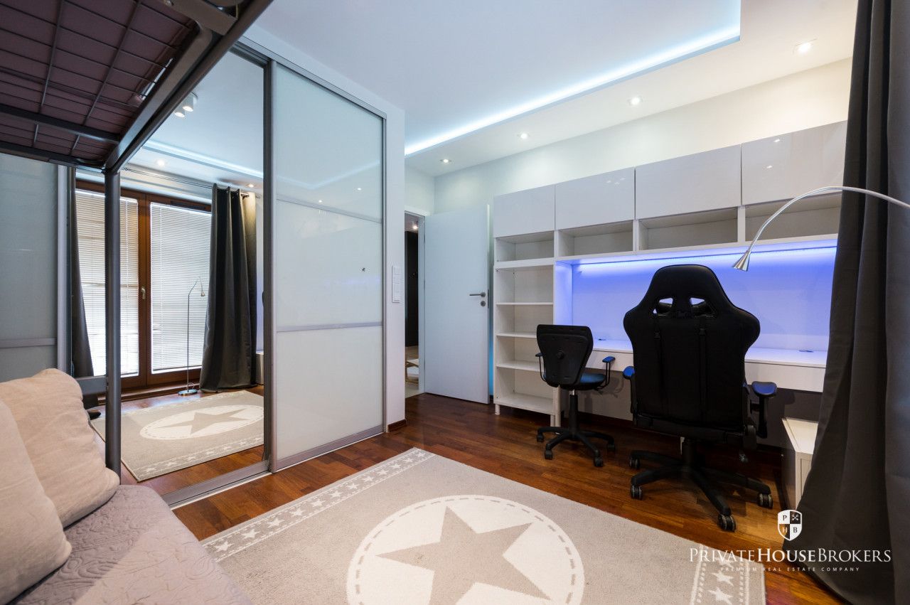 A spacious, three-room apartment at Mozarta Street - Apartment - Rent - Kraków, Krowodrza / Prądnik Biały
