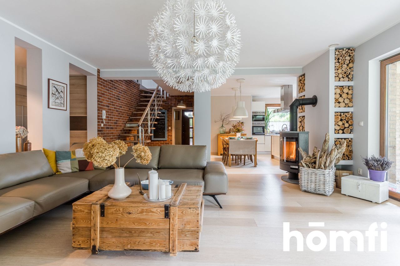 Unikatowy dom z dużym ogrodem i garażem - Straszyn - Dom - Sprzedaż - Gdański, Pruszcz Gdański / Straszyn