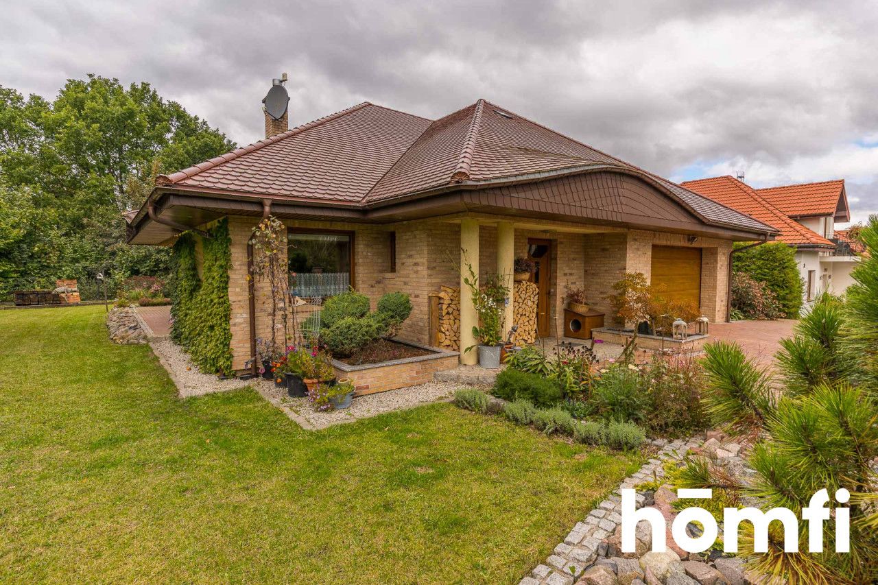 Unikatowy dom z dużym ogrodem i garażem - Straszyn - Dom - Sprzedaż - Gdański, Pruszcz Gdański / Straszyn