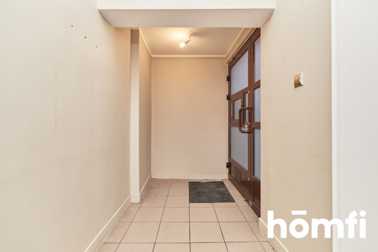 Na sprzedaż lokal 84 m2 z witryną / Krucza / Plac Powstańców Śląskich / Sky Tower - Lokal użytkowy - Sprzedaż - Wrocław, Krzyki