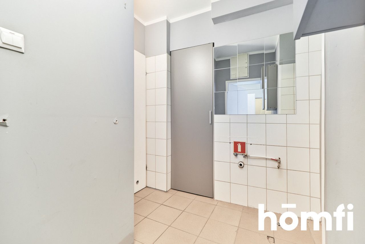 Na sprzedaż lokal 84 m2 z witryną / Krucza / Plac Powstańców Śląskich / Sky Tower - Lokal użytkowy - Sprzedaż - Wrocław, Krzyki