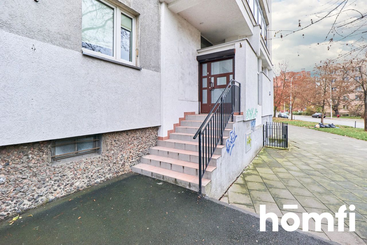 Na sprzedaż lokal 84 m2 z witryną / Krucza / Plac Powstańców Śląskich / Sky Tower - Lokal użytkowy - Sprzedaż - Wrocław, Krzyki