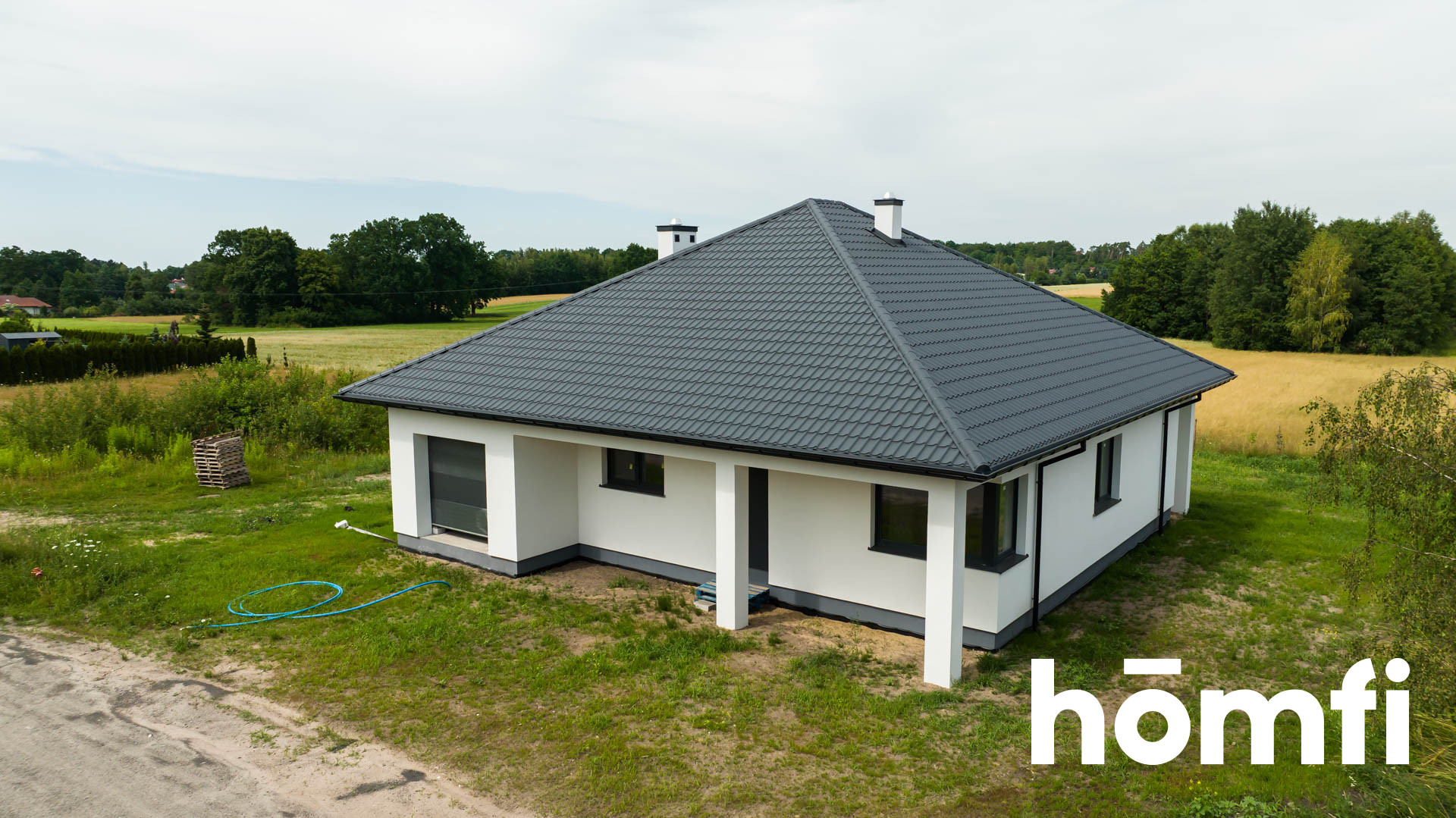 Klasyczny, nowy dom do wykończenia w Rajcu Poduchownym - Dom - Sprzedaż - Radomski, Jedlnia-Letnisko / Rajec Poduchowny