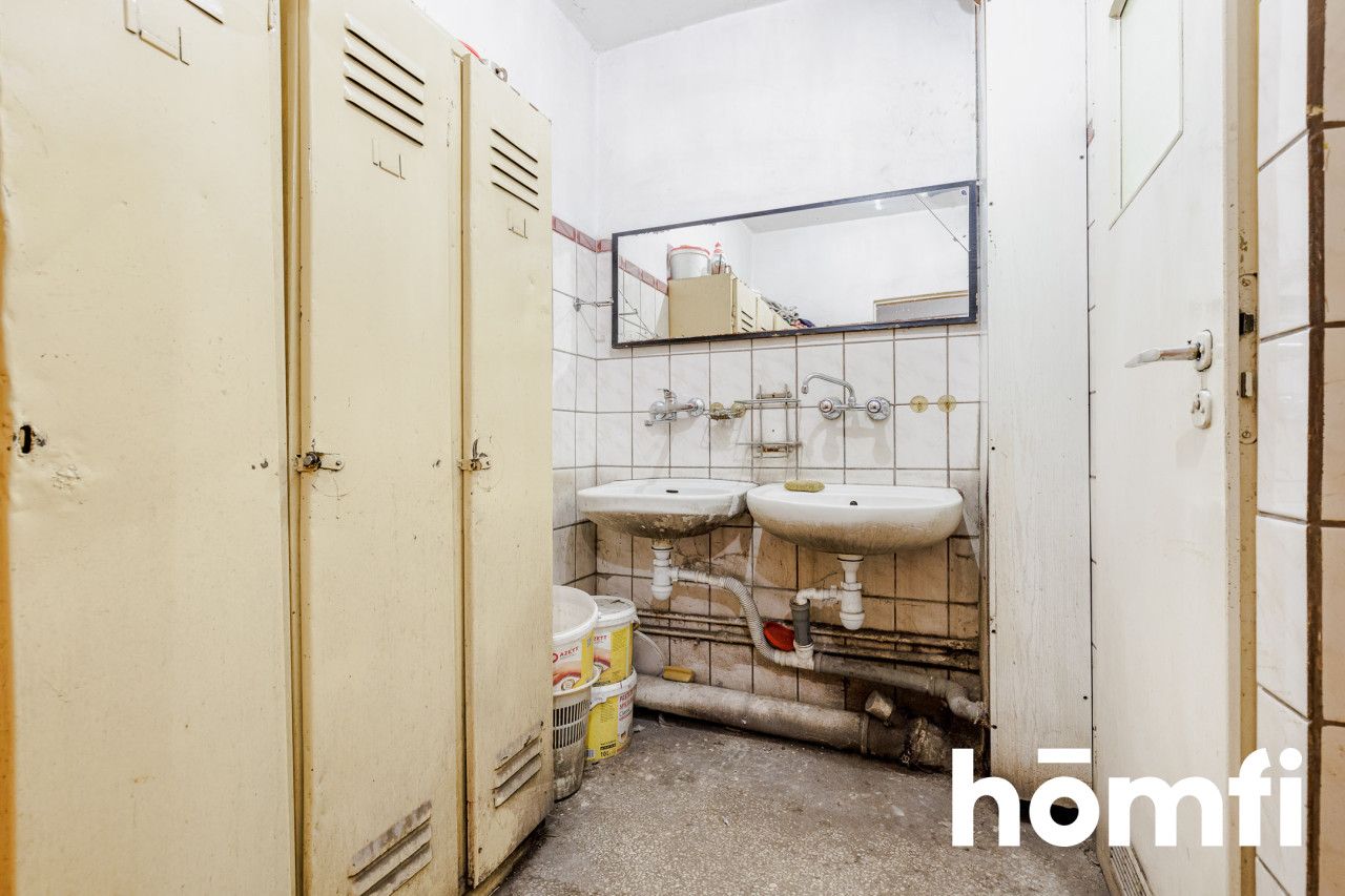 Warsztat Blacharsko- lakierniczy Mechaników 11 - Lokal użytkowy - Wynajem - Warszawa, Targówek