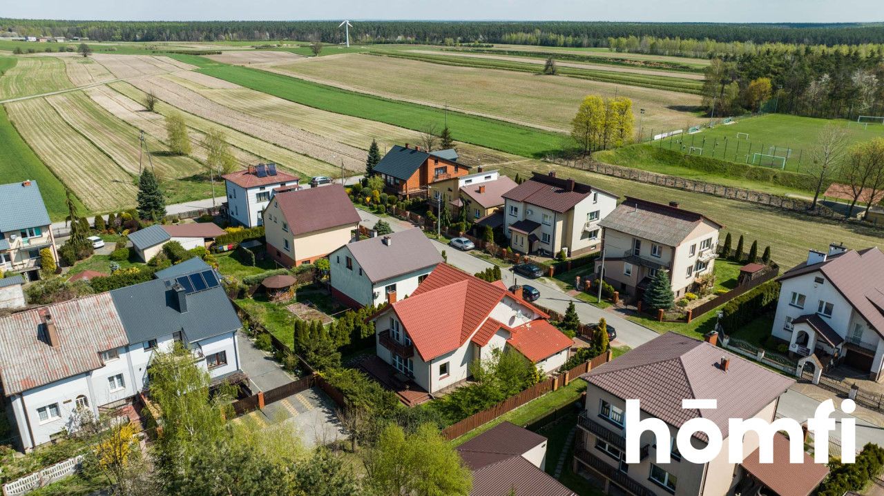 An interesting house in an intimate housing estate in Lipsko - House - Sale - Lipski, Lipsko