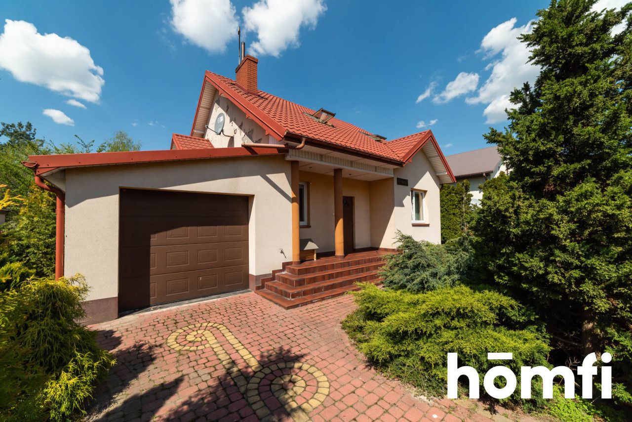 An interesting house in an intimate housing estate in Lipsko - House - Sale - Lipski, Lipsko