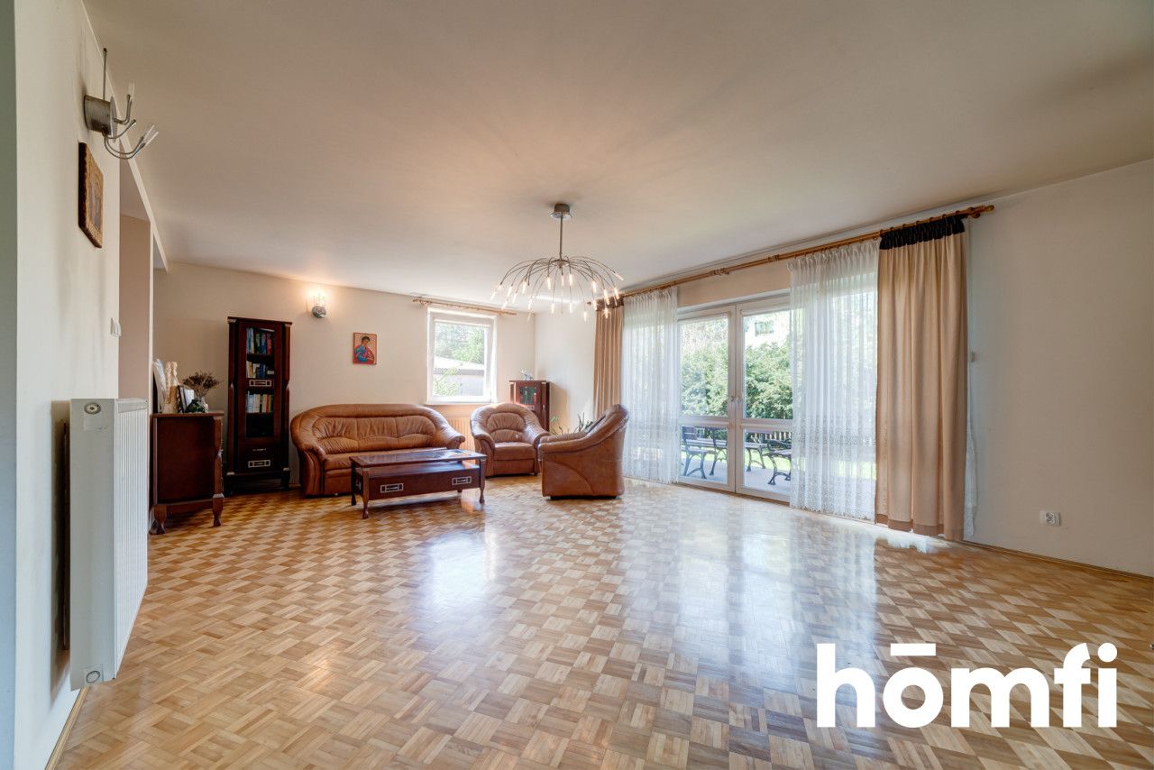 An interesting house in an intimate housing estate in Lipsko - House - Sale - Lipski, Lipsko
