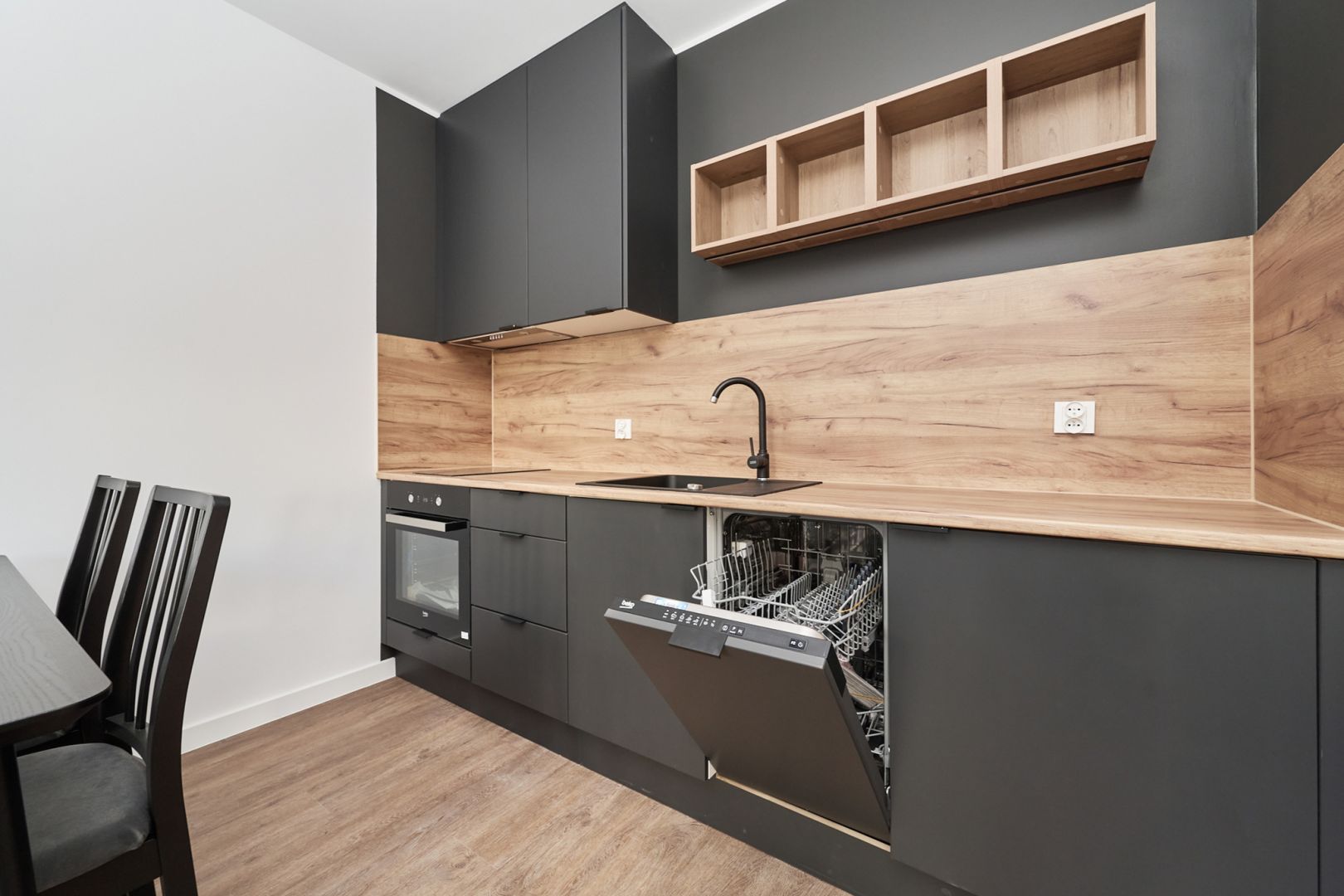 Dwupokojowe mieszkanie blisko centrum/ Długa - Mieszkanie - Wynajem - Wrocław, Stare Miasto / Szczepin