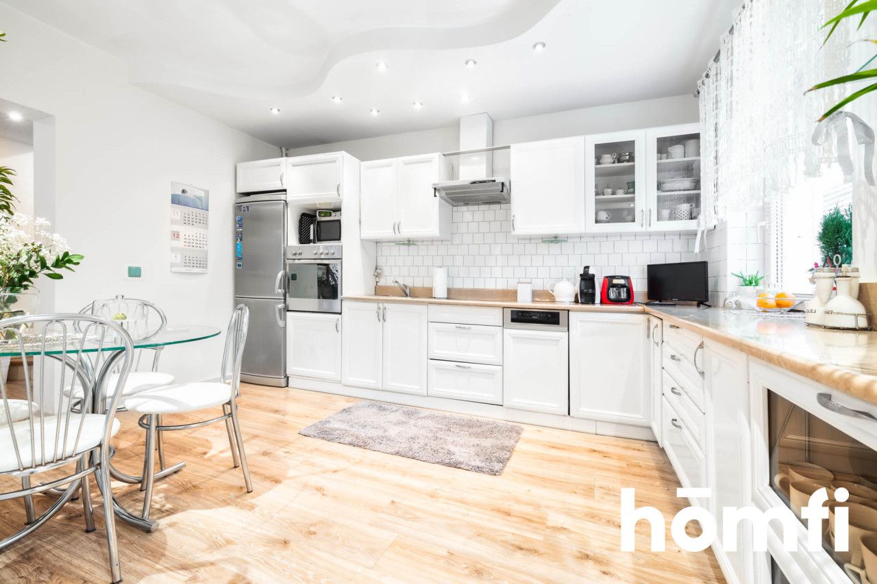 A large house with a beautiful garden in a great location - Дім - Продаж - Lubelski, Głusk / Dominów