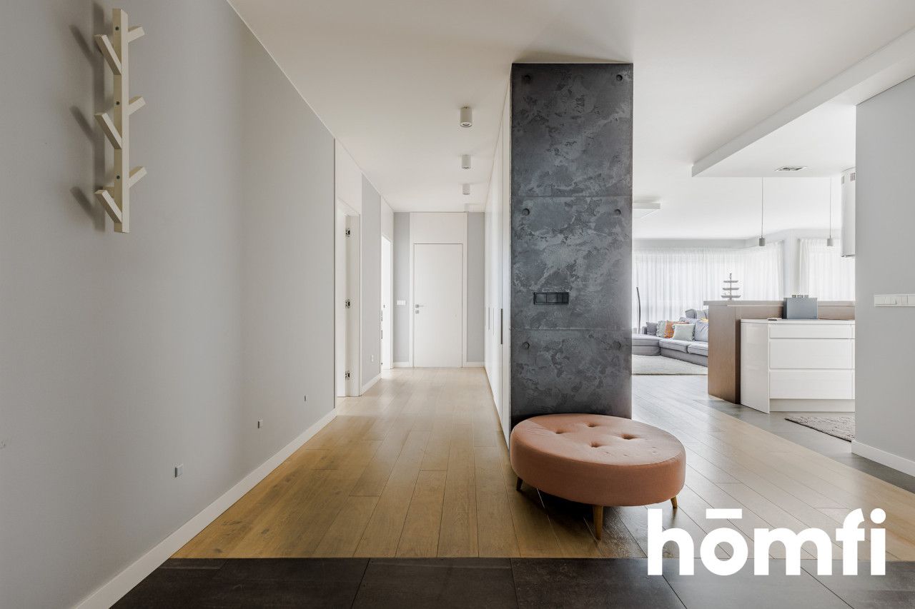 An apartment 175 sqm with a private garden and two parking slots located in Wilanów - Apartment - Sale - Warszawa, Wilanów / Zawady