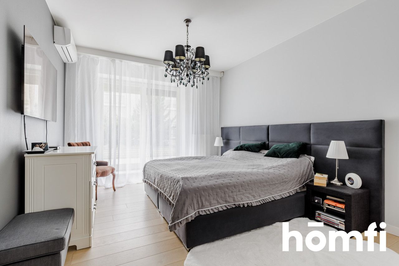 An apartment 175 sqm with a private garden and two parking slots located in Wilanów - Apartment - Sale - Warszawa, Wilanów / Zawady