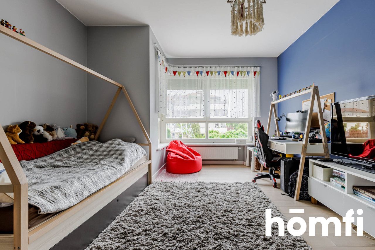 An apartment 175 sqm with a private garden and two parking slots located in Wilanów - Apartment - Sale - Warszawa, Wilanów / Zawady