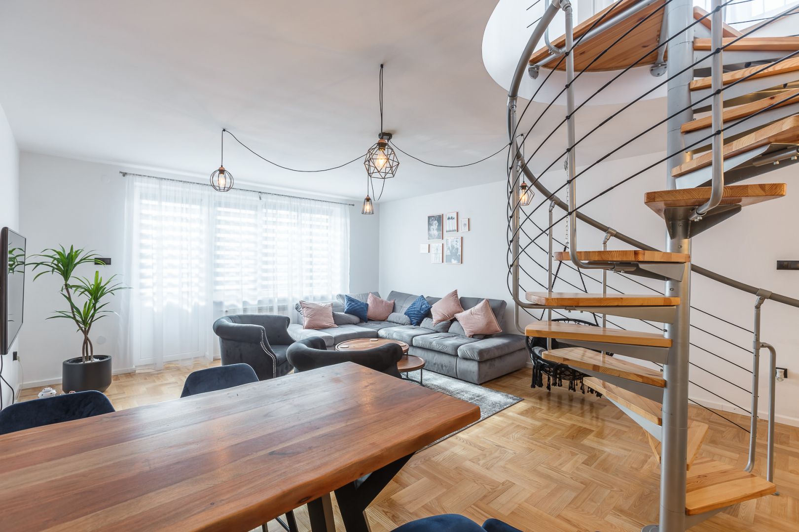 DO WYNAJĘCIA KOMFORTOWY DOM Z OGRODEM O POW. 100 m² - BUDZIWÓJ - Dom - Wynajem - Rzeszów, Budziwój