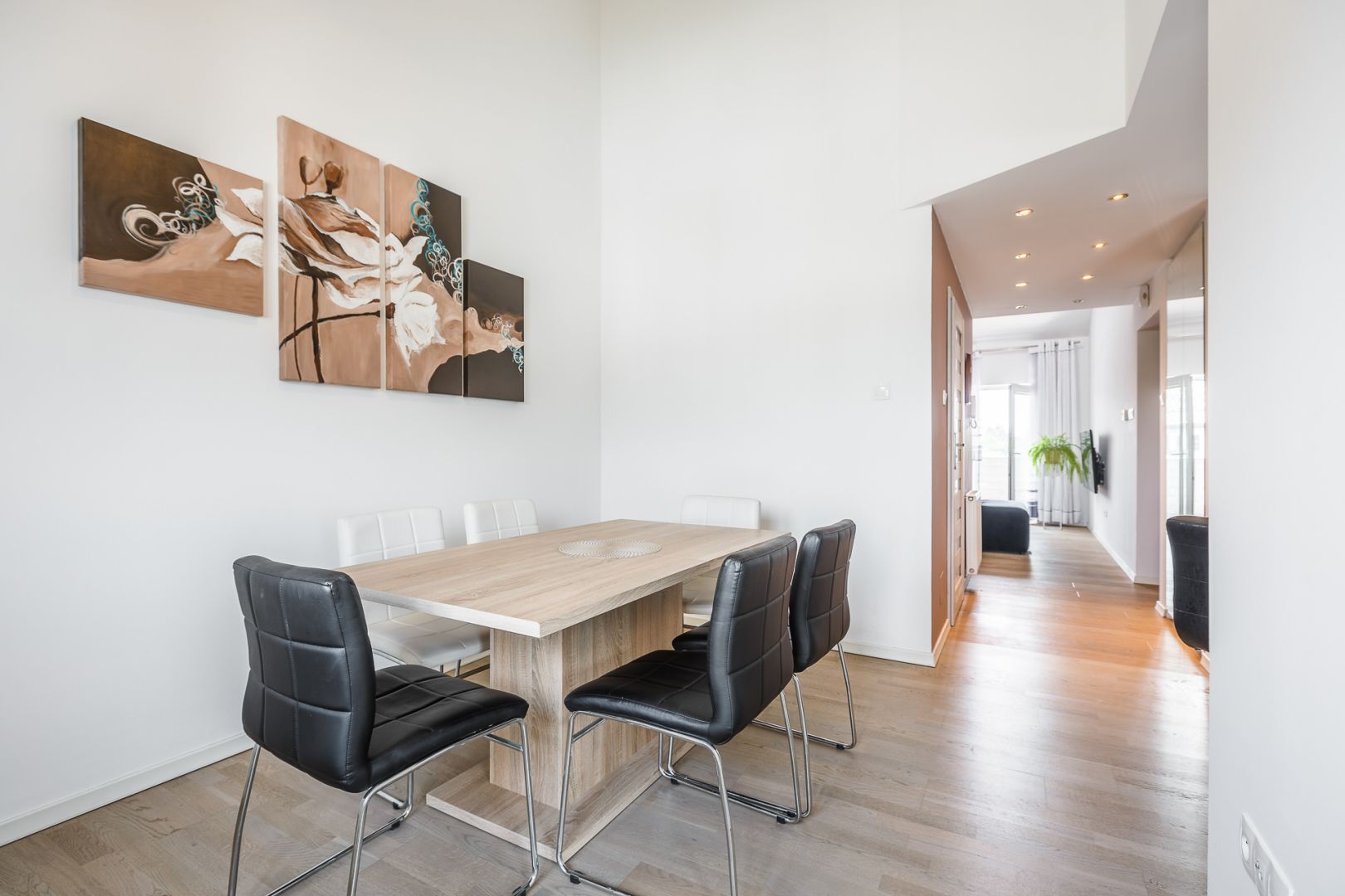 DO WYNAJĘCIA 3 POKOJOWE MIESZKANIE Z GARAŻEM - STRAŻACKA - Mieszkanie - Wynajem - Rzeszów, Drabinianka