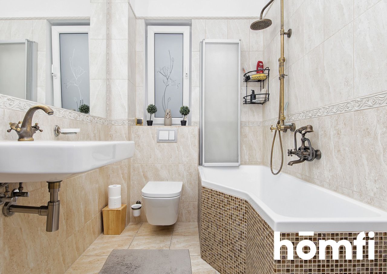 A spacious 4-room apartment with a balcony, a garage and a garden by the lake! - Apartment - Sale - Poznański, Mosina / Czapury