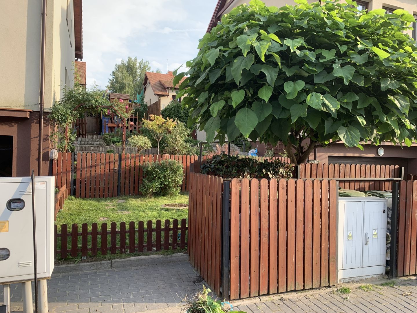 A spacious 4-room apartment with a balcony, a garage and a garden by the lake! - Apartment - Sale - Poznański, Mosina / Czapury