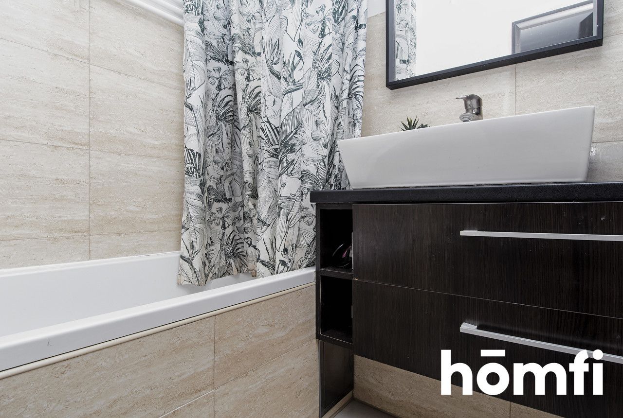 Spacious apartment in Os. Kosmonautów - Apartment - Sale - Poznań, Stare Miasto / Winogrady