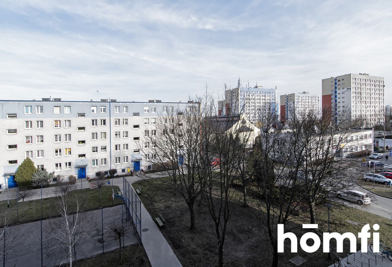 Spacious apartment in Os. Kosmonautów - Apartment - Sale - Poznań, Stare Miasto / Winogrady