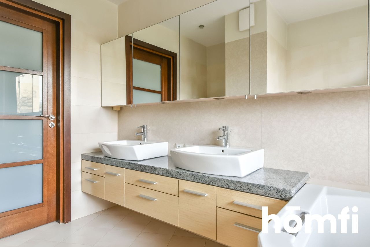 Przestronne 5-pokojowe mieszkanie z dużym salonem - Mieszkanie - Wynajem - Gdańsk, Chełm