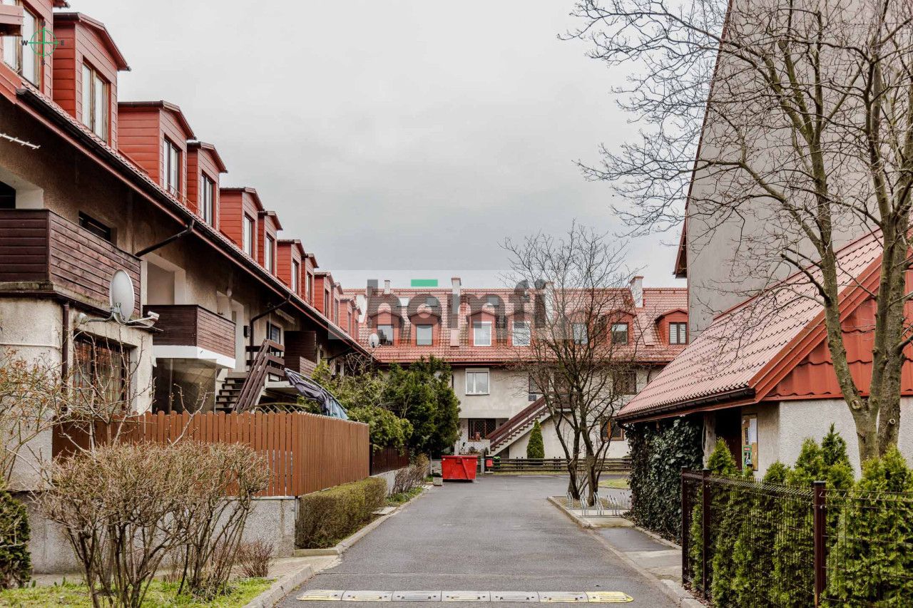 A house with 4 rooms and a garden in a guarded housing estate - Apartment - Rent - Warszawa, Białołęka / Tarchomin