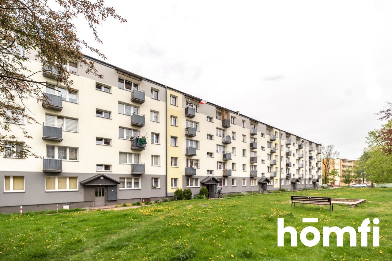 BRIGHT TWO-ROOM APARTMENT WITH SEPARATE KITCHEN - Apartment - Sale - Radom, Borki