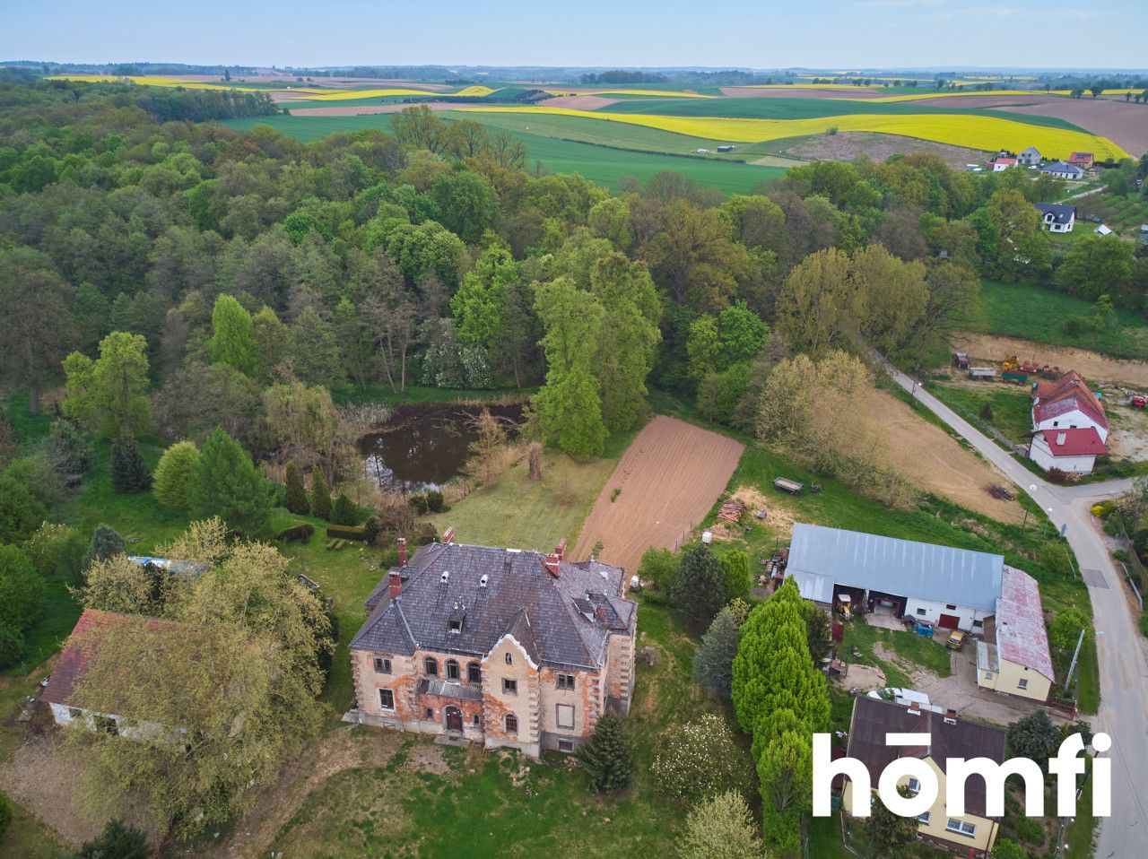 WYJĄTKOWY, RENESANSOWY DWÓR Z PARKIEM I STAWEM - Dom - Sprzedaż - Wrocławski, Długołęka / Zaprężyn