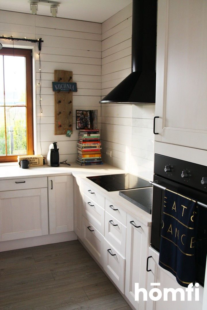 Na sprzedaż! Wyjątkowy dom z pięknym ogrodem i przestronną działką! - Dom - Sprzedaż - Poznański, Komorniki