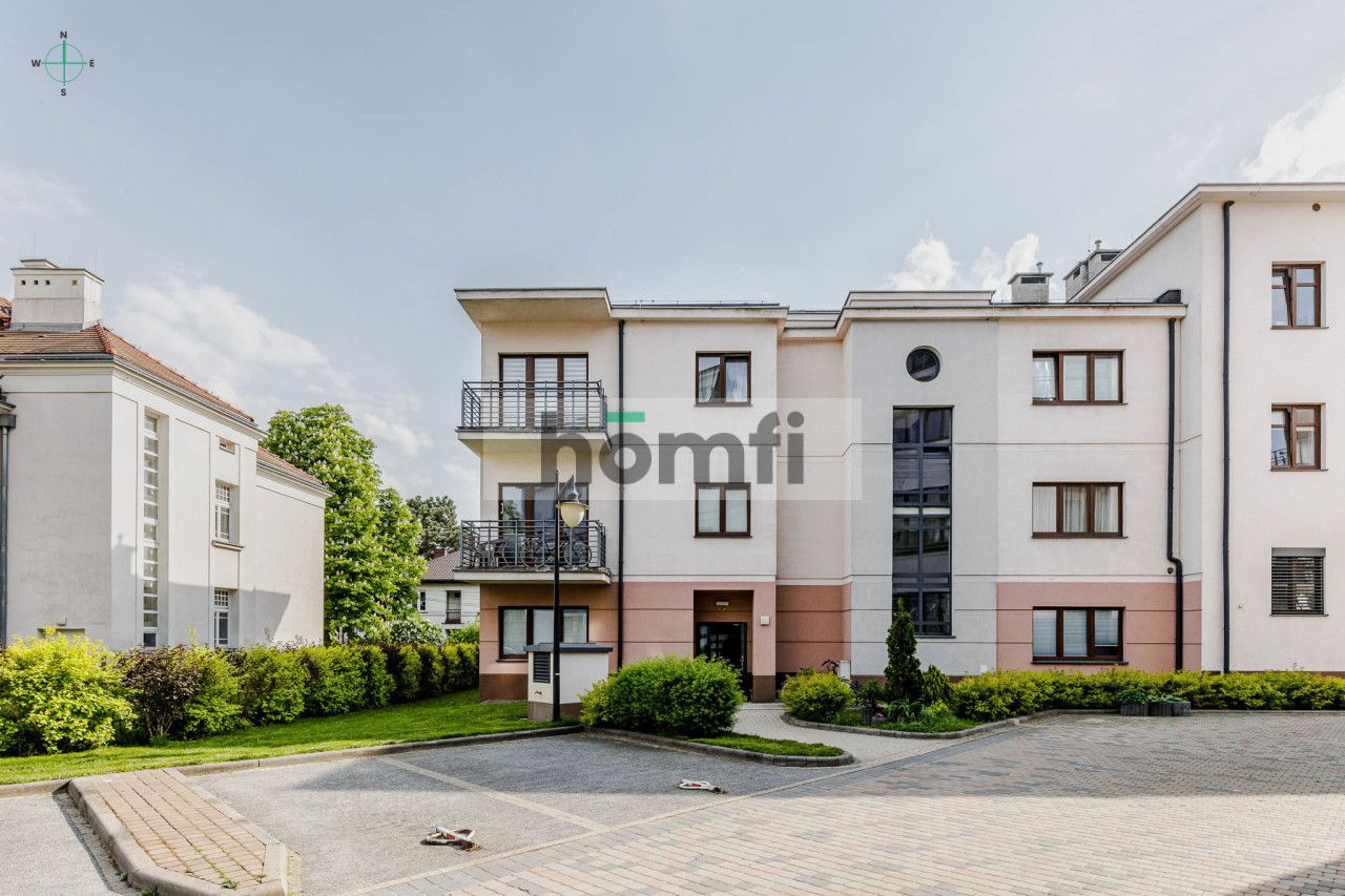 2-Room Flat in an Intimate Estate - Apartment - Rent - Warszawa, Włochy / Stare Włochy